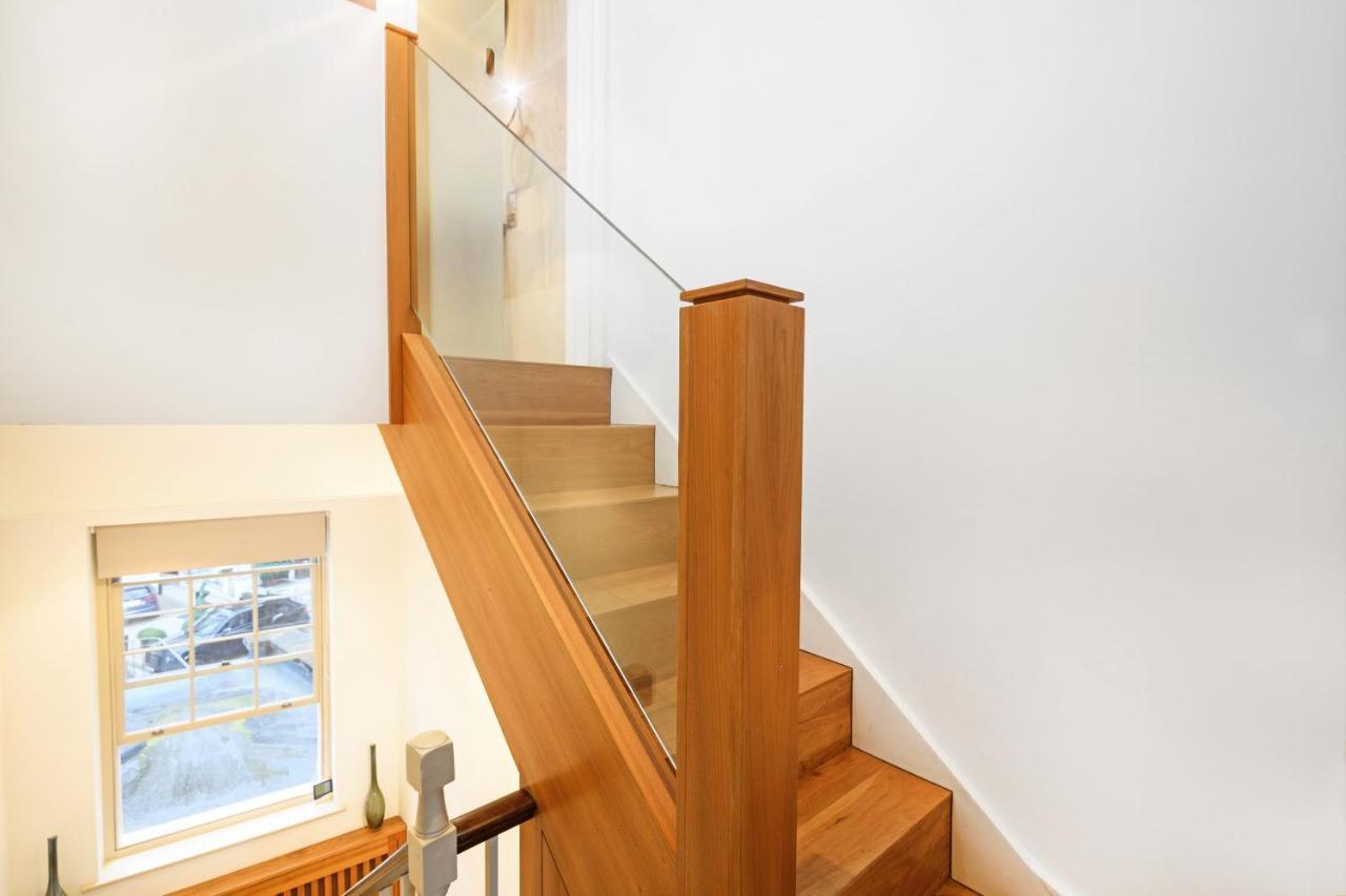 Luxury Massive Townhouse By Harrods Apartment Лондон Екстериор снимка