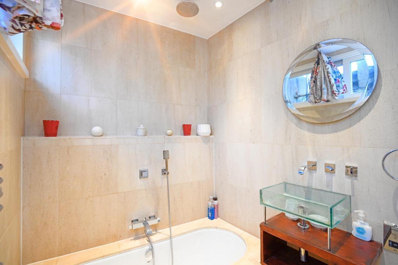 Luxury Massive Townhouse By Harrods Apartment Лондон Екстериор снимка